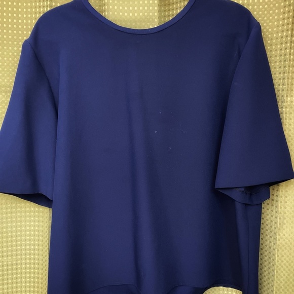 XL Assortment of Ladies XL Tops and Jackets - Picture 4 of 13